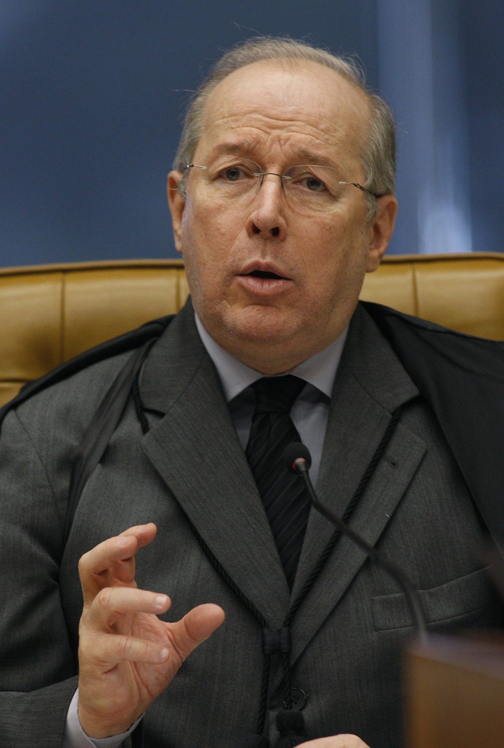 Celso de Mello anula ato do TJSP para garantir súmula do STF sobre regime de prisão