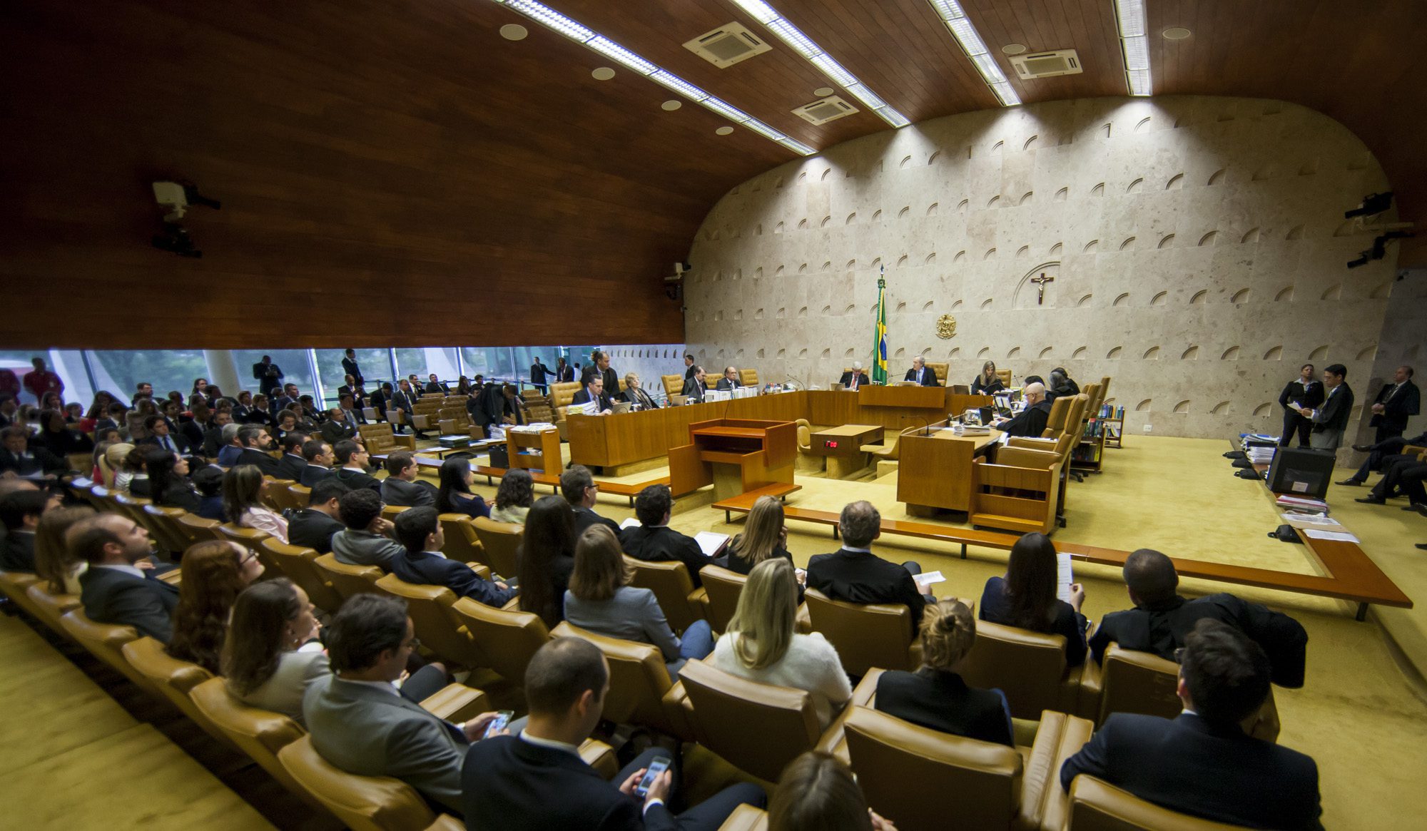 STF adia definição sobre tributação de verbas trabalhistas