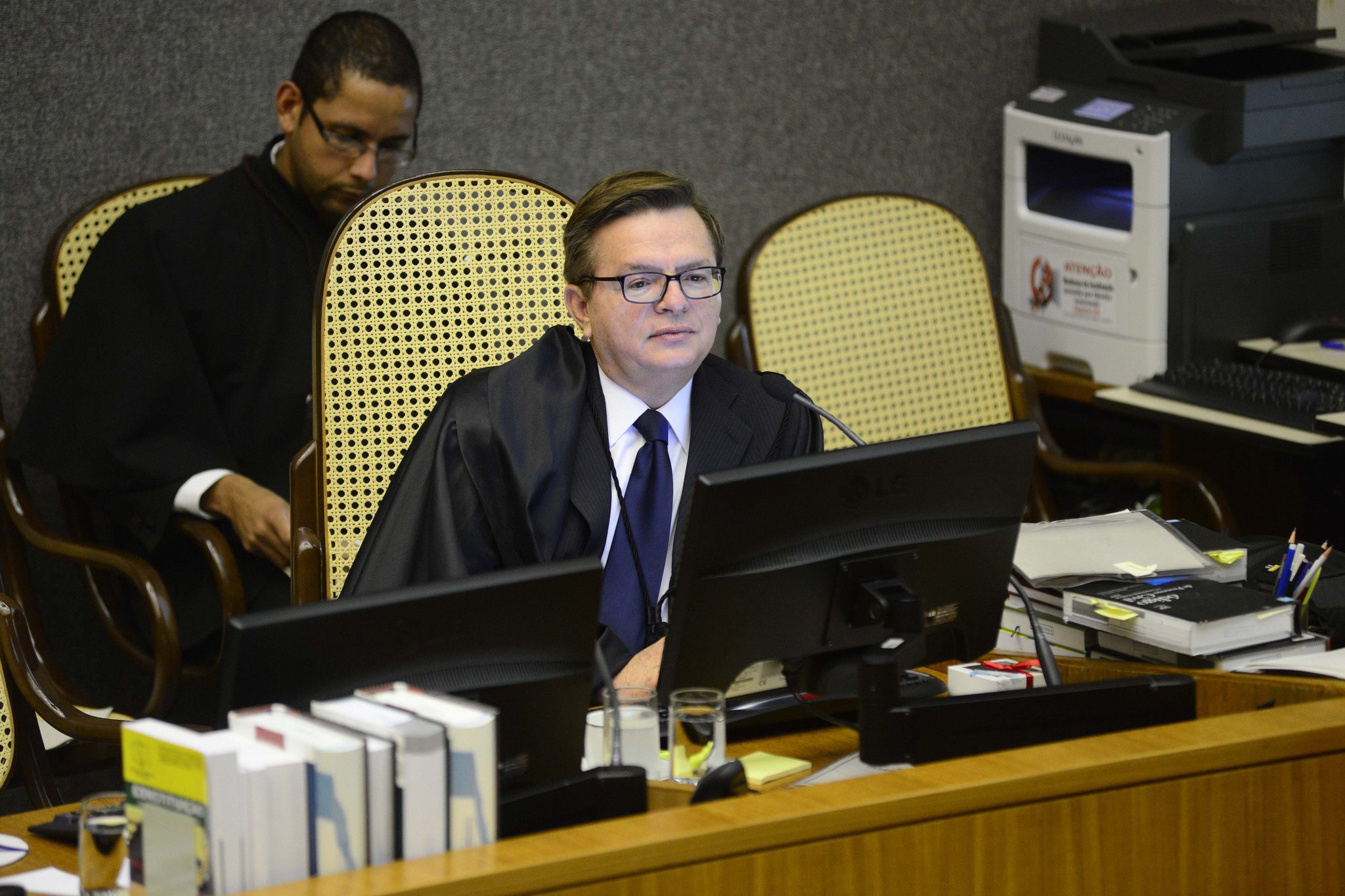 STJ começa a julgar ICMS na base do PIS/Cofins