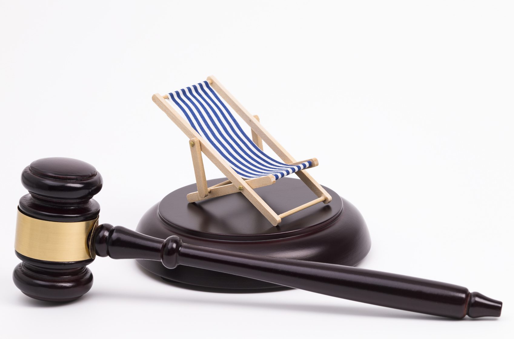 Férias ainda mais gordas para a Justiça