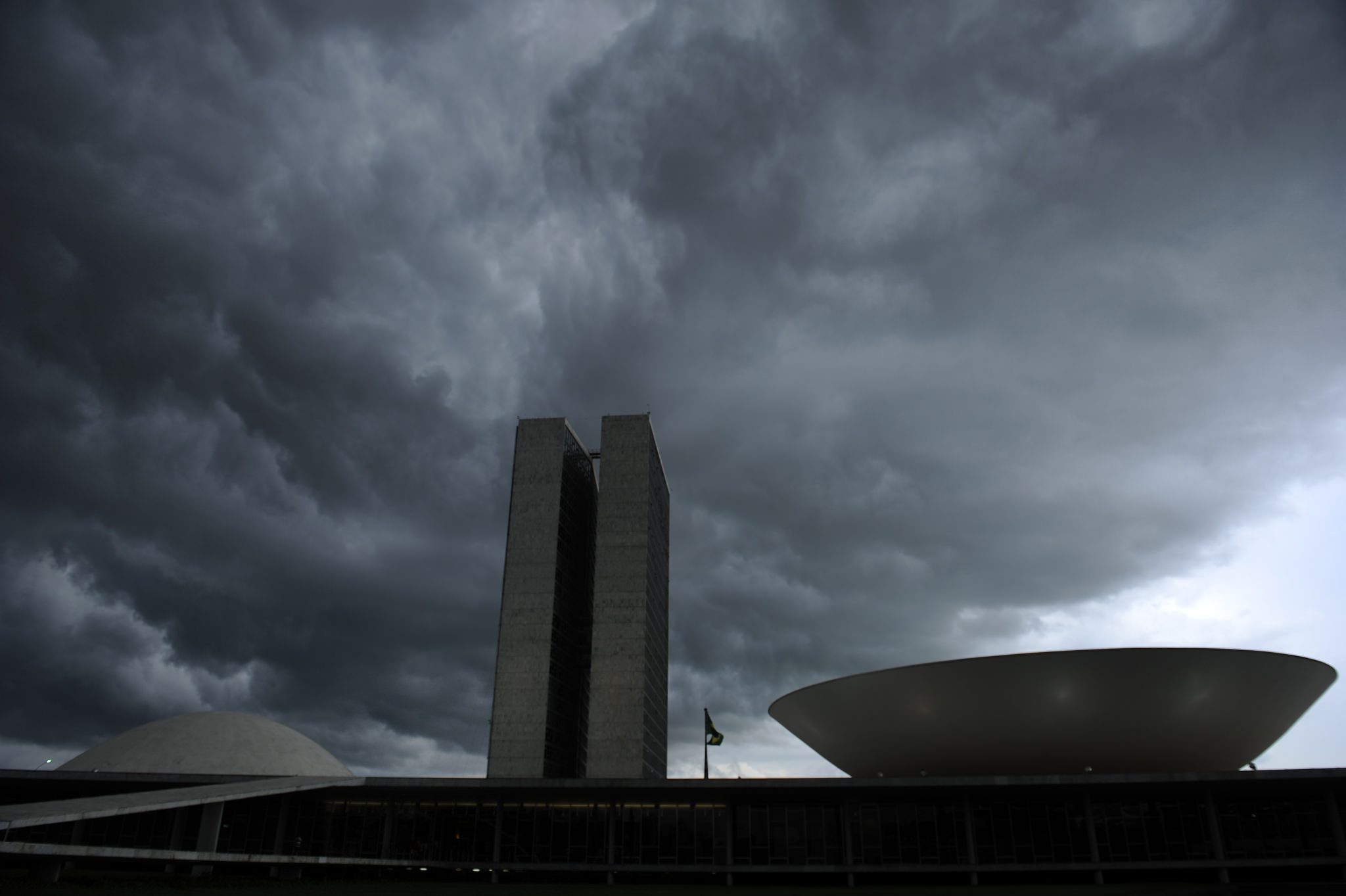 As alternativas do ajuste fiscal: imposto sobre grandes fortunas