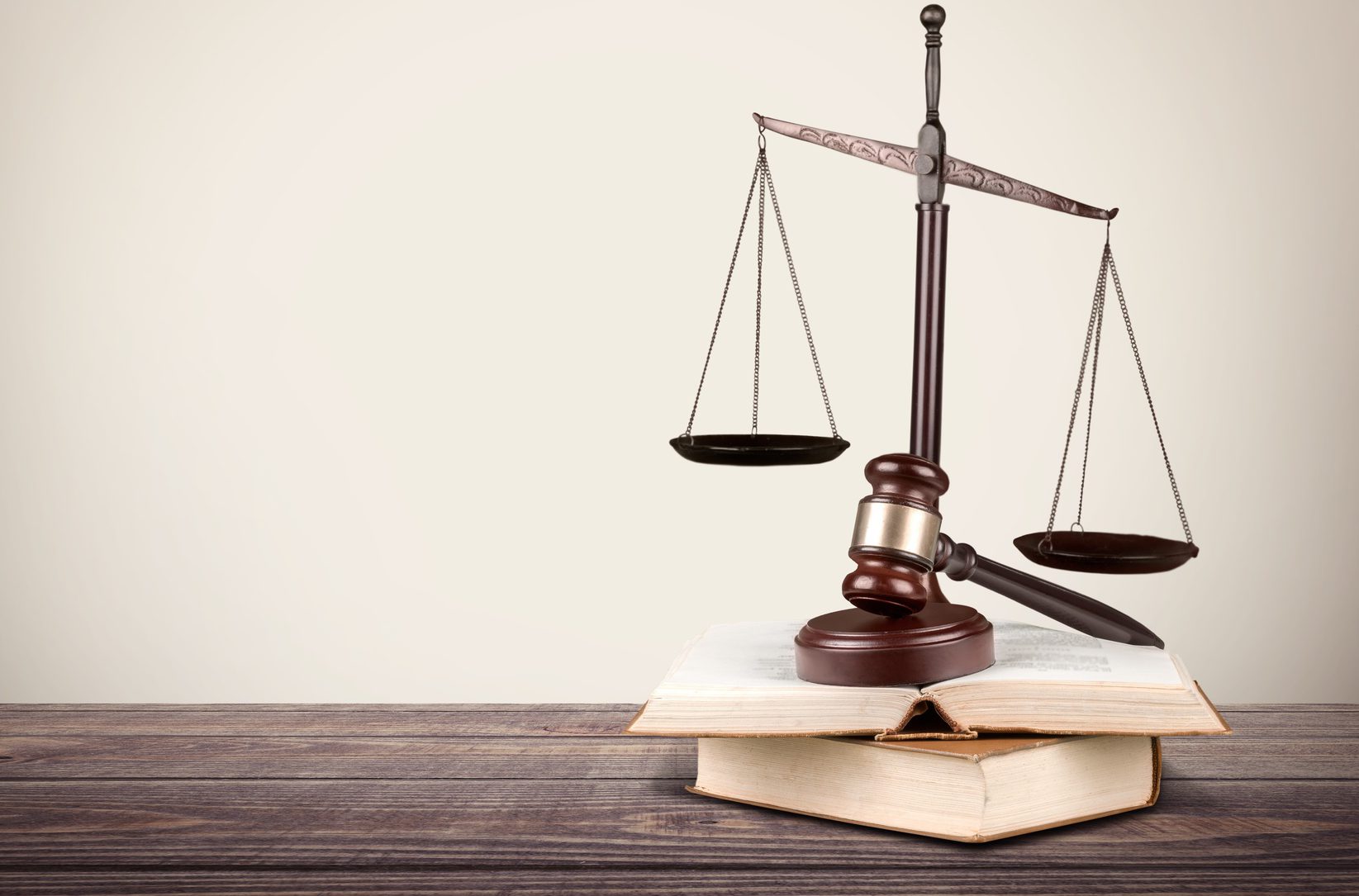 Cliente processa loja por cadastro negativo e é condenada por litigância de má-fé