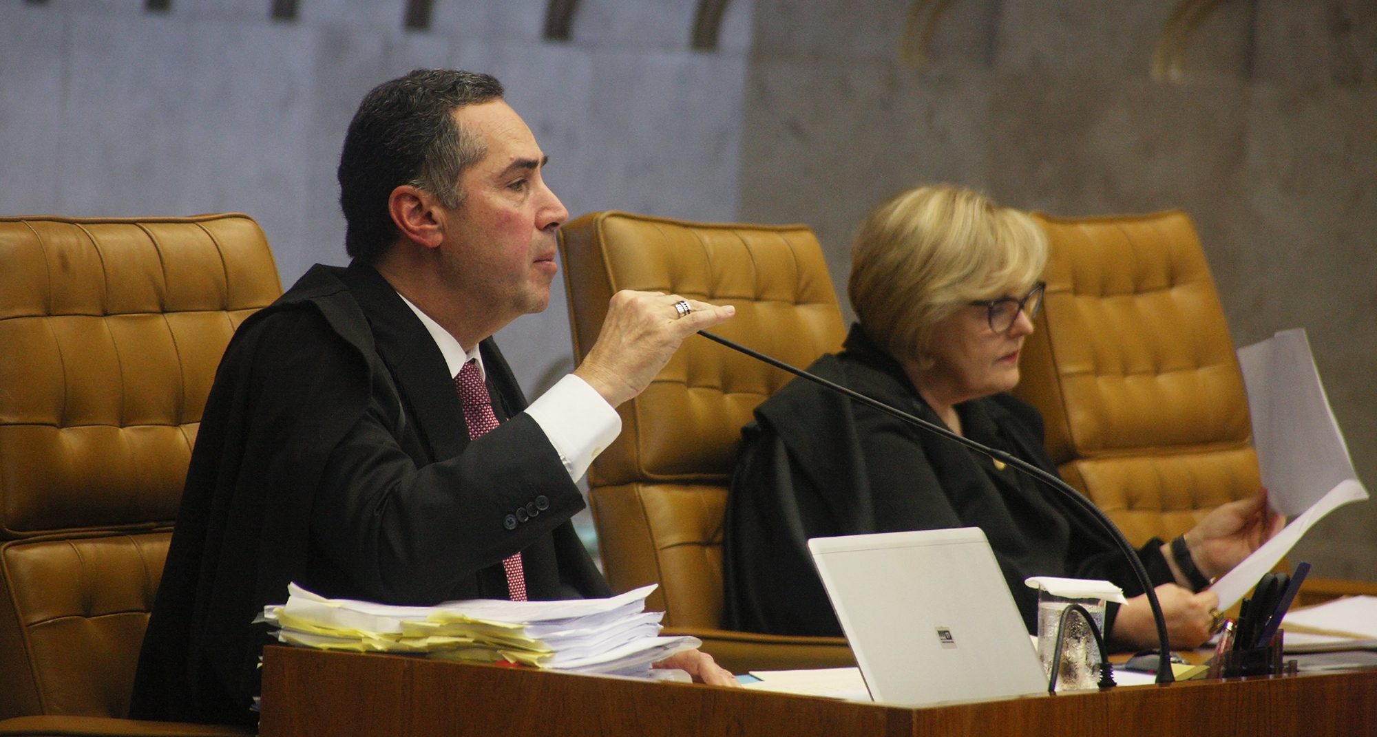 Barroso sugere reduzir pena, em vez de indenizar presos em situação degradante