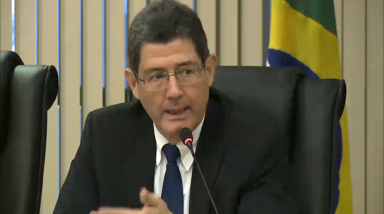 Após 4 meses, governo reabre Carf prometendo celeridade