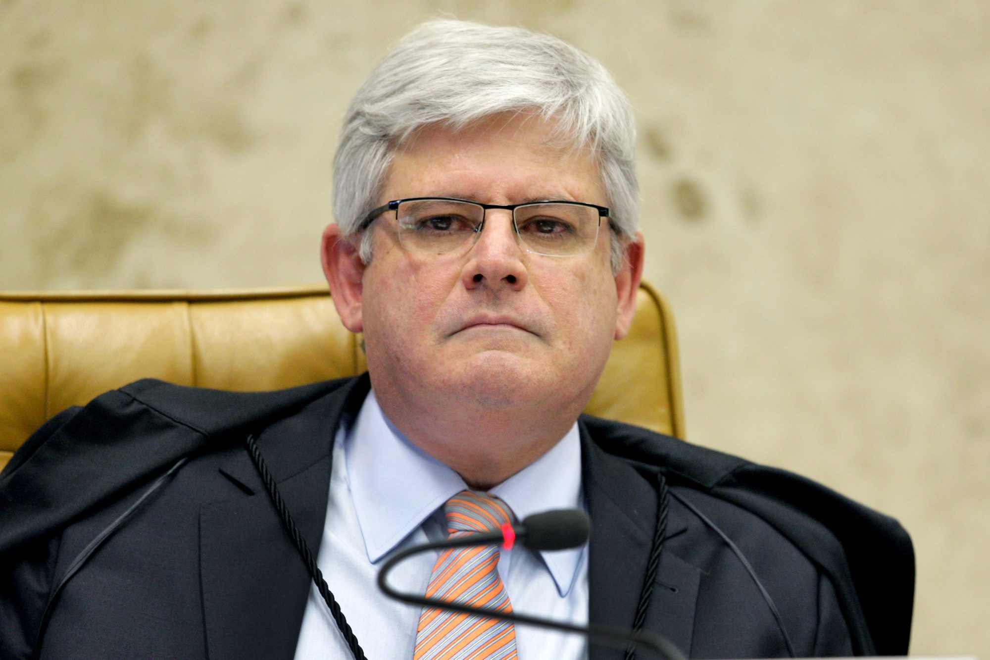 PGR opina por permanência de Dirceu no Paraná para a Lava Jato