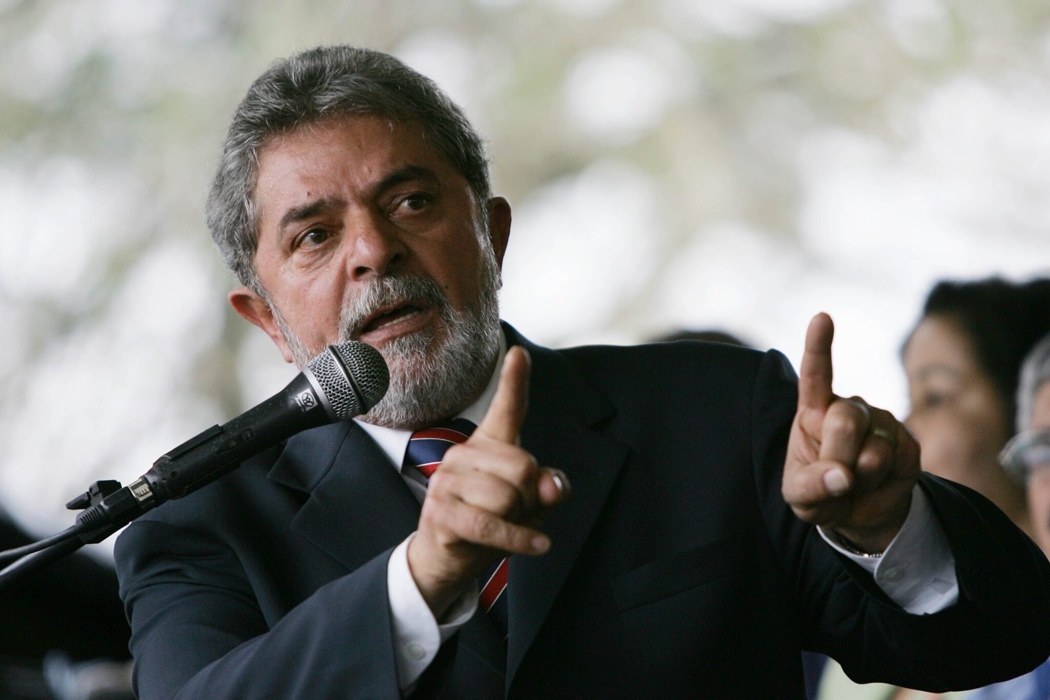 A investigação da Procuradoria da República (DF) contra Lula