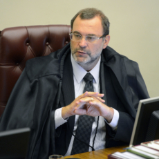 A íntegra do voto em favor do trancamento da ação penal contra Demóstenes Torres