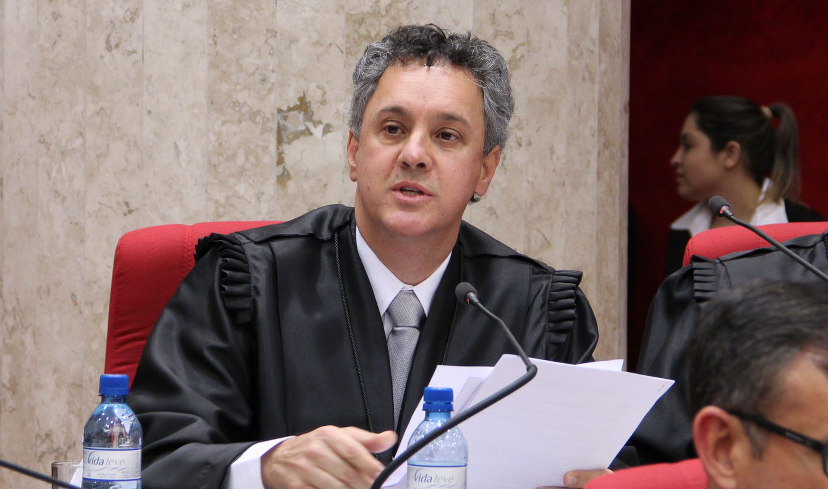 Relator da Lava Jato no TRF4 sofre acidente doméstico e fica de licença médica
