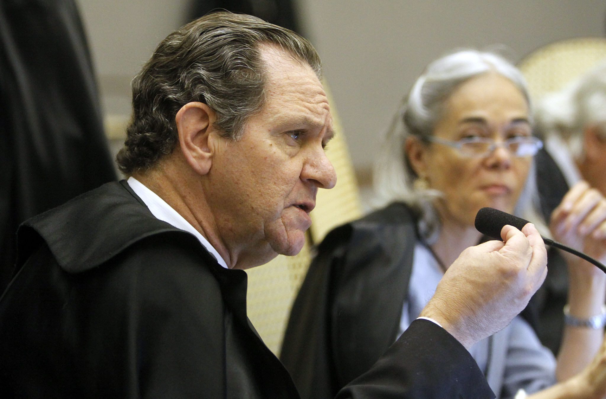 STJ suspende decisão sobre isenção de PIS/COFINS de combustíveis na Zona Franca