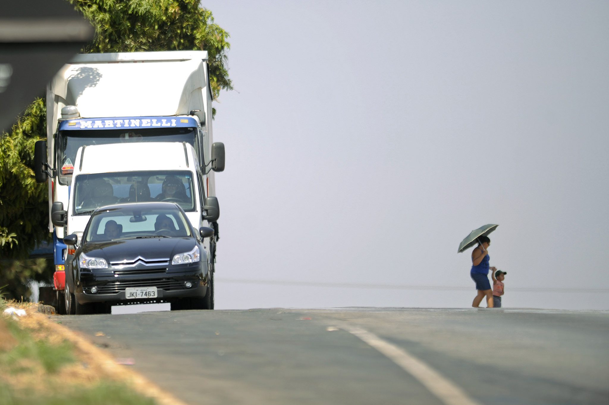Cuidando da outra criança como se sua ou da sua família fosse
