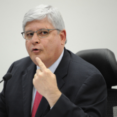Janot aciona STF contra novas regras de eleições de cassados em pleitos majoritários