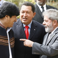 O que é e como decide uma corte bolivariana?