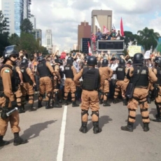 Câmara endurece penas para crimes contra policiais