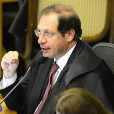 Devedor de alimentos pode ser inscrito no SPC, decide STJ