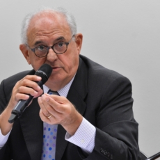 Campanha para ministro do Supremo?