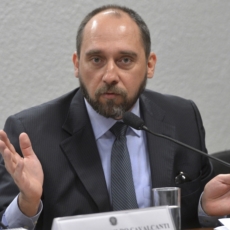 Advocacia da União defende no STF Lei de Responsabilidade do Futebol contestada pelos clubes