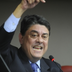 Deputado apresenta projeto de lei para proibir execução provisória de pena