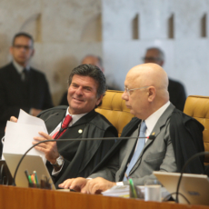 PR quer derrubar no STF norma que proíbe partidos de receber doações de “autoridade”