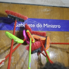 Ministros fichas-sujas?