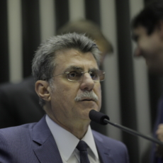 Após 14 anos, STF arquiva inquérito de Romero Jucá