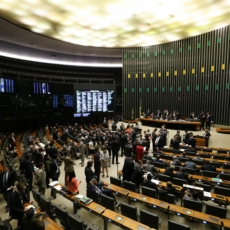 Pesquisa JOTA: quase 80% dos deputados são favoráveis à regulamentação do lobby
