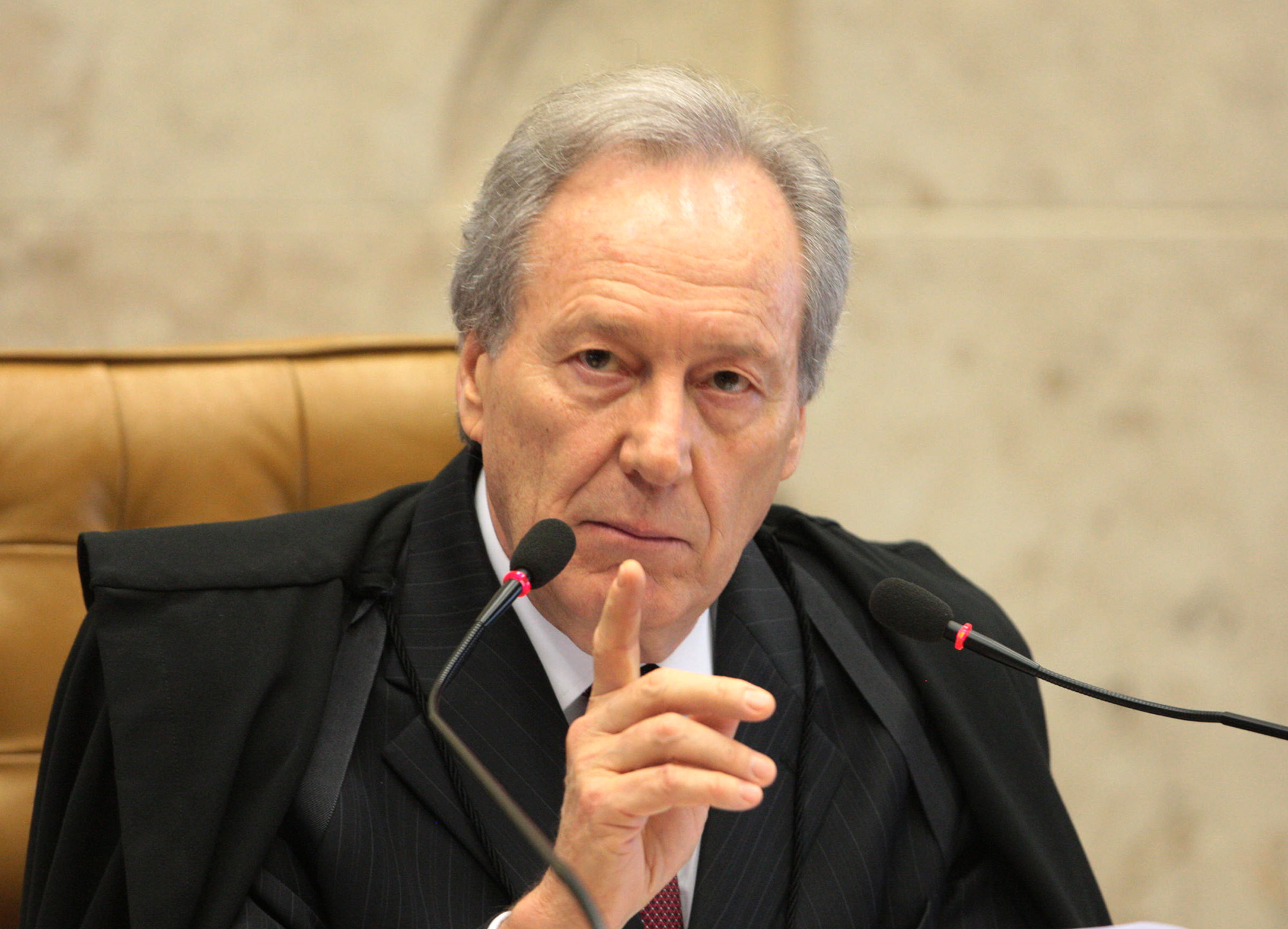 A decisão de Lewandowski: vacina para crianças é obrigatória, mas não compulsória