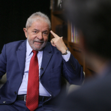Lula tem 41% de intenções de voto, Bolsonaro, 24%, e ‘nem Lula, nem Bolsonaro’, 31%