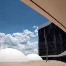 Siglas usaram R$500 mil de fundo para defesa de políticos