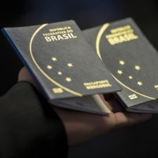 1ª Turma do STJ manda devolver passaporte e CNH de devedor em execução fiscal