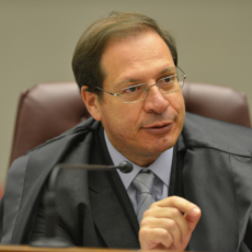 STJ fixa critérios para indenização por danos morais