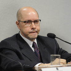 Toffoli afasta inelegibilidade do ex-senador Demóstenes Torres