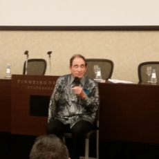 Baixa diversidade racial no STF e entre advogados revela ‘dois Brasis’, diz Albie Sachs