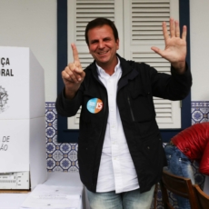 Presidente eleito do TJRJ susta bloqueio de bens de Paes