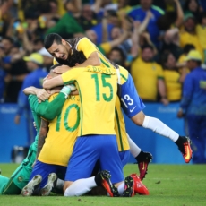 Expressão ‘País do Futebol’ não pode ser registrada como marca, diz STJ