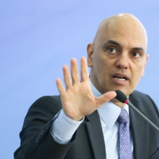 Moraes anula decisão do CNMP e valida promoção de promotor do MPCE