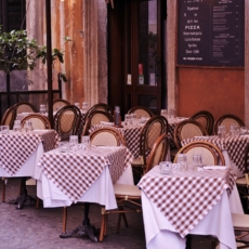 Restaurantes: visitando a mesa parisiense