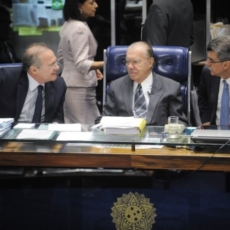 PGR pede abertura de inquérito contra Sarney, Jucá, Renan