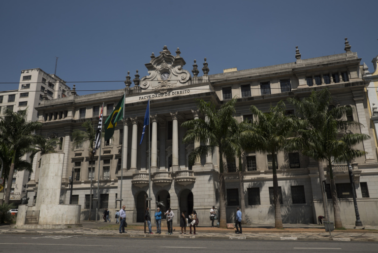 Listas com classificações ofensivas a calouros gera mal-estar na USP