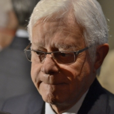 Moreira Franco defende  Galeão em disputa contra a Anac