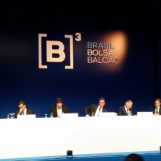 Nova bolsa, B3 deixa autorregulação do mercado em aberto