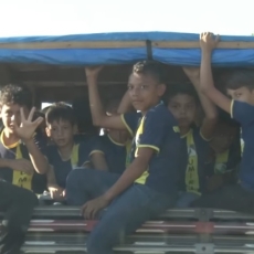 Transporte escolar em veículos “pau de arara”