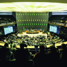 Câmara aprova convalidação de incentivos da Guerra Fiscal