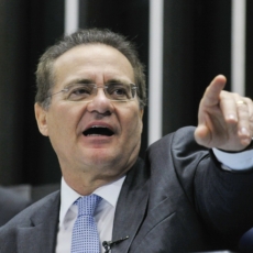 Renan Calheiros apresenta plano de trabalho da CPI