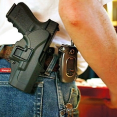 Juízes querem porte de arma sem exames de aptidão