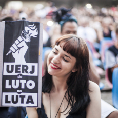 Alunos de pós da UERJ são contra transferência do Direito