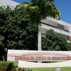 TJCE aprova auxílio retroativo a desembargador afastado