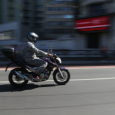 Empregado deve ser indenizado por moto roubada