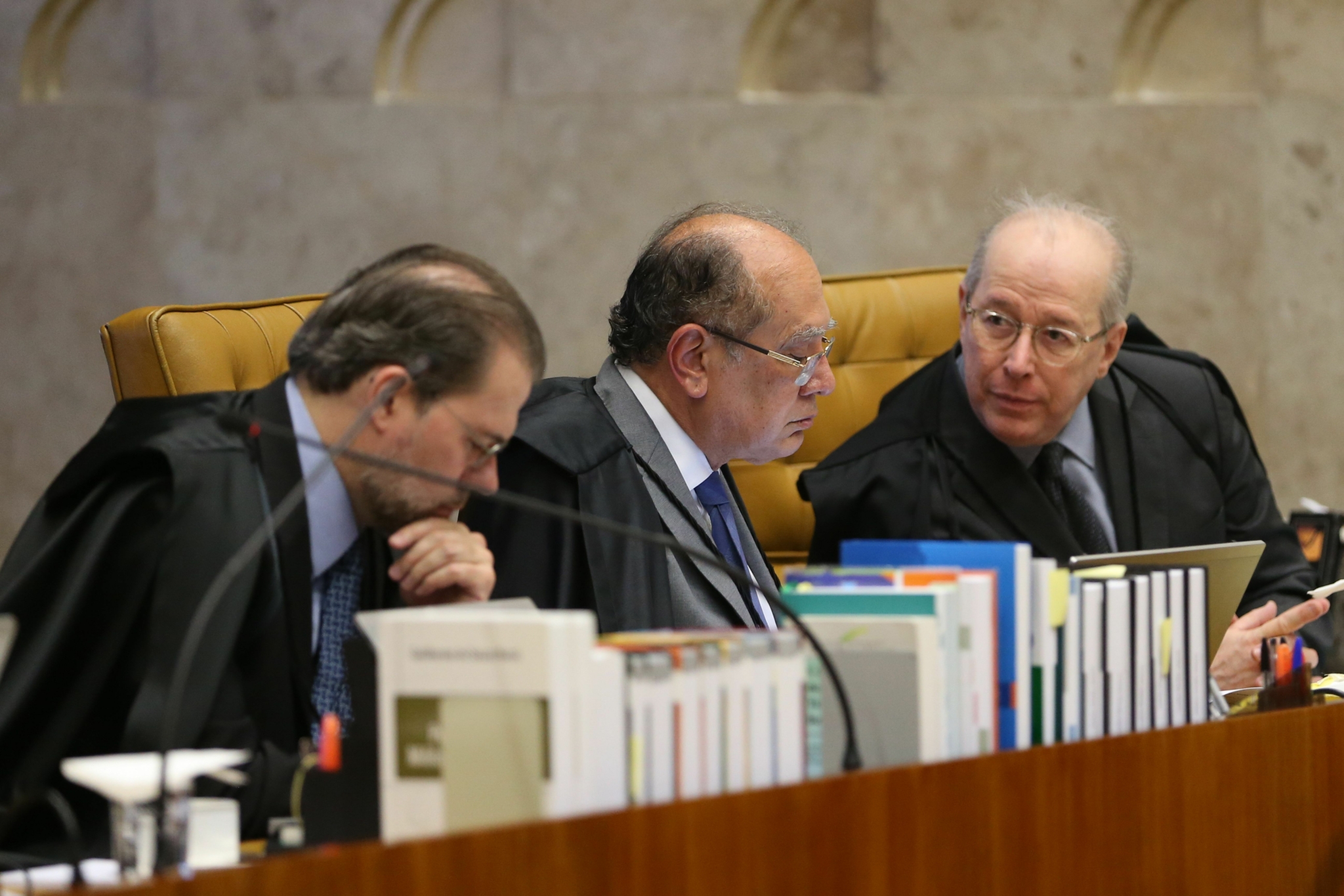stf-ministros-dias-toffoli-gilmar-mendes-celso-de-mello-julgamento-pauta-pis