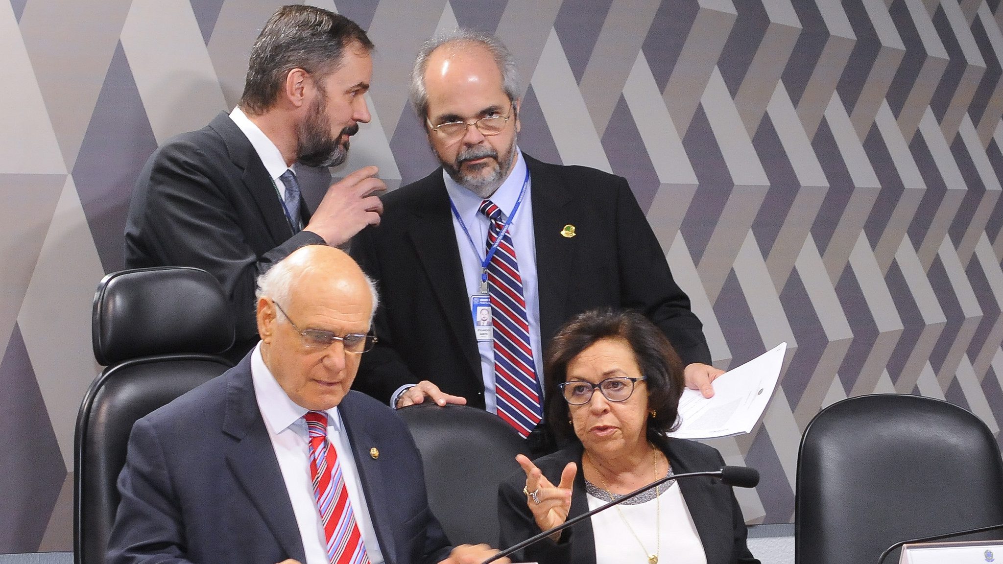 Comissão Mista retoma Fundos Financeiros na MP 784