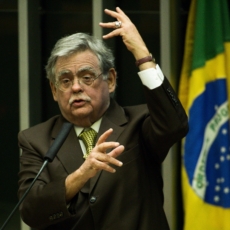 Sobre canalhas, peculatos, folgados e ditadores
